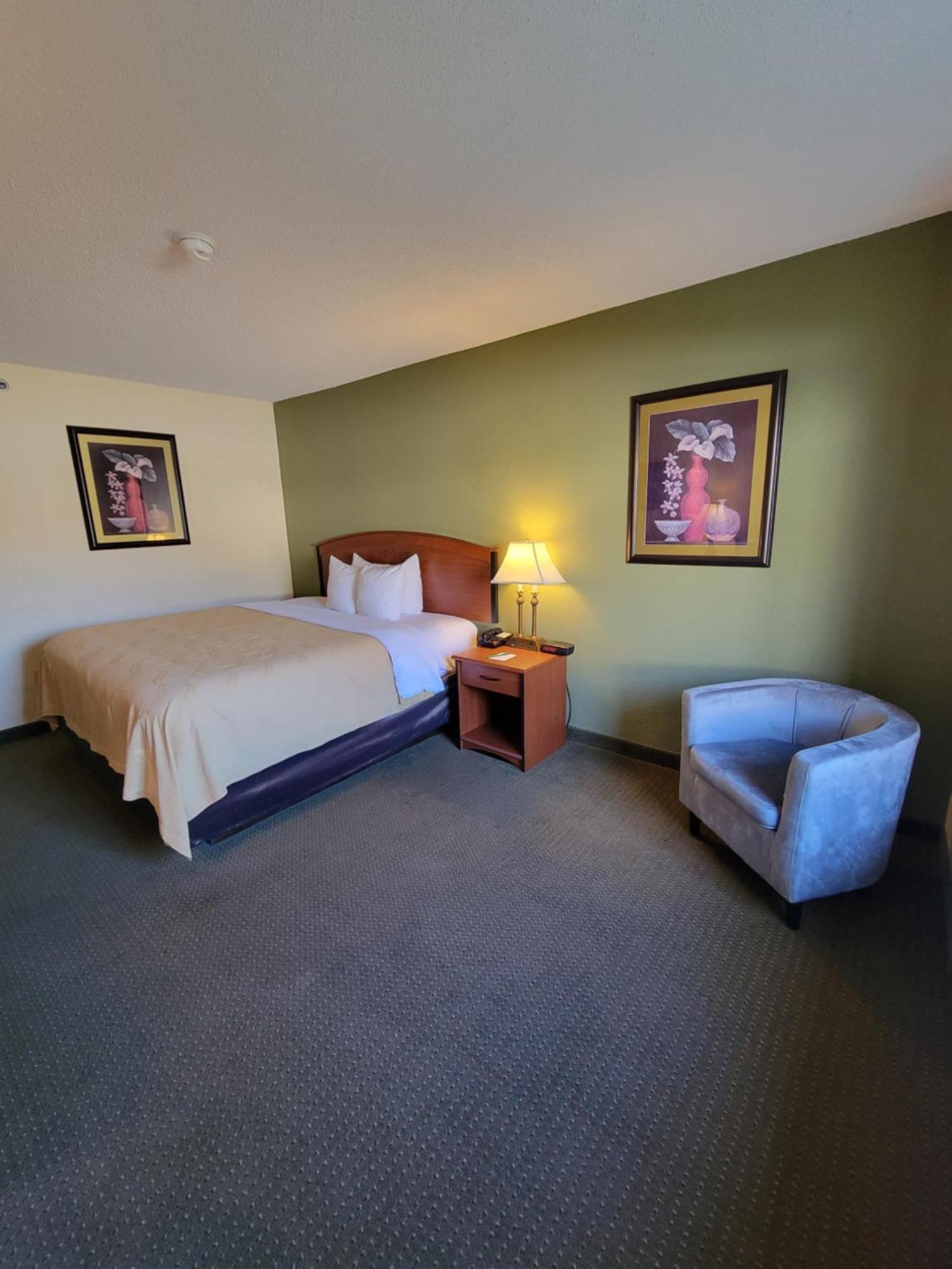Quality Inn & Suites Prestonsburg Next To Mountain Arts Center Exterior foto